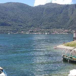 Casa Liberty Pensión Mandello del Lario