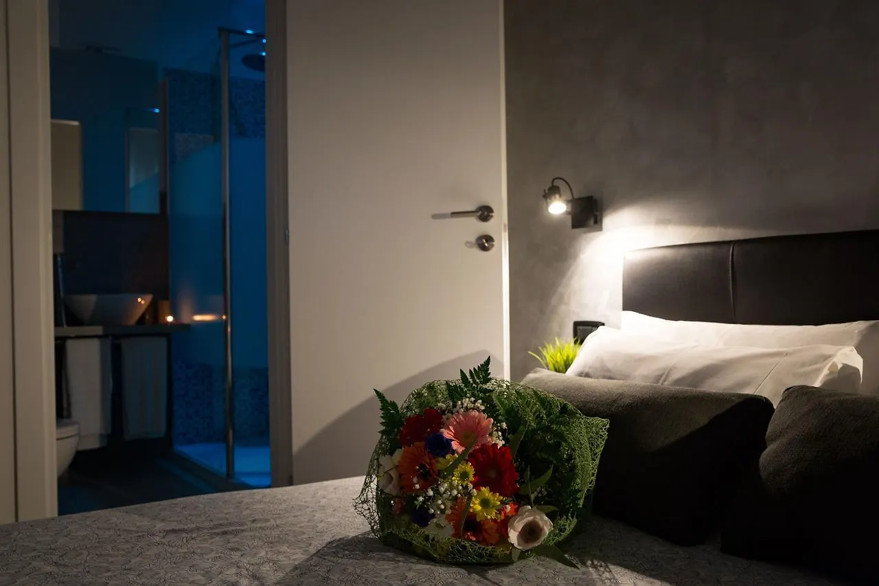 Hotel Chroma Italy - Chroma Deka 2*, Rome